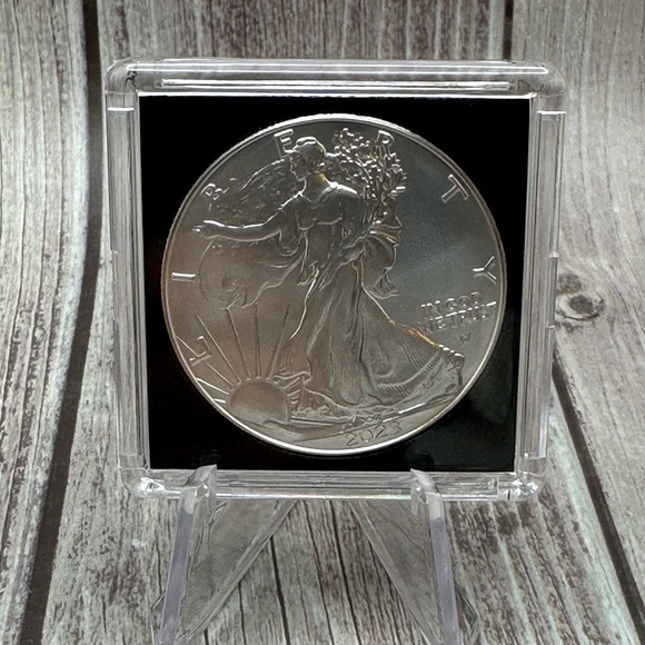 2023 American Silver Eagle Uncirculated 99.9% Silver 1 Troy Oz $1 Coin - Picture 4 of 7